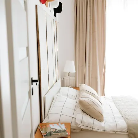 Kami Apartment *