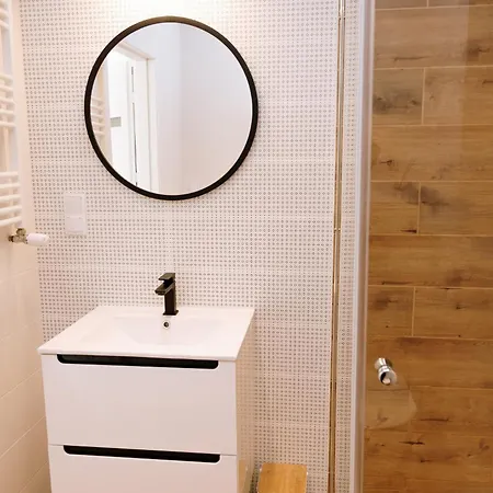 Kami Apartment